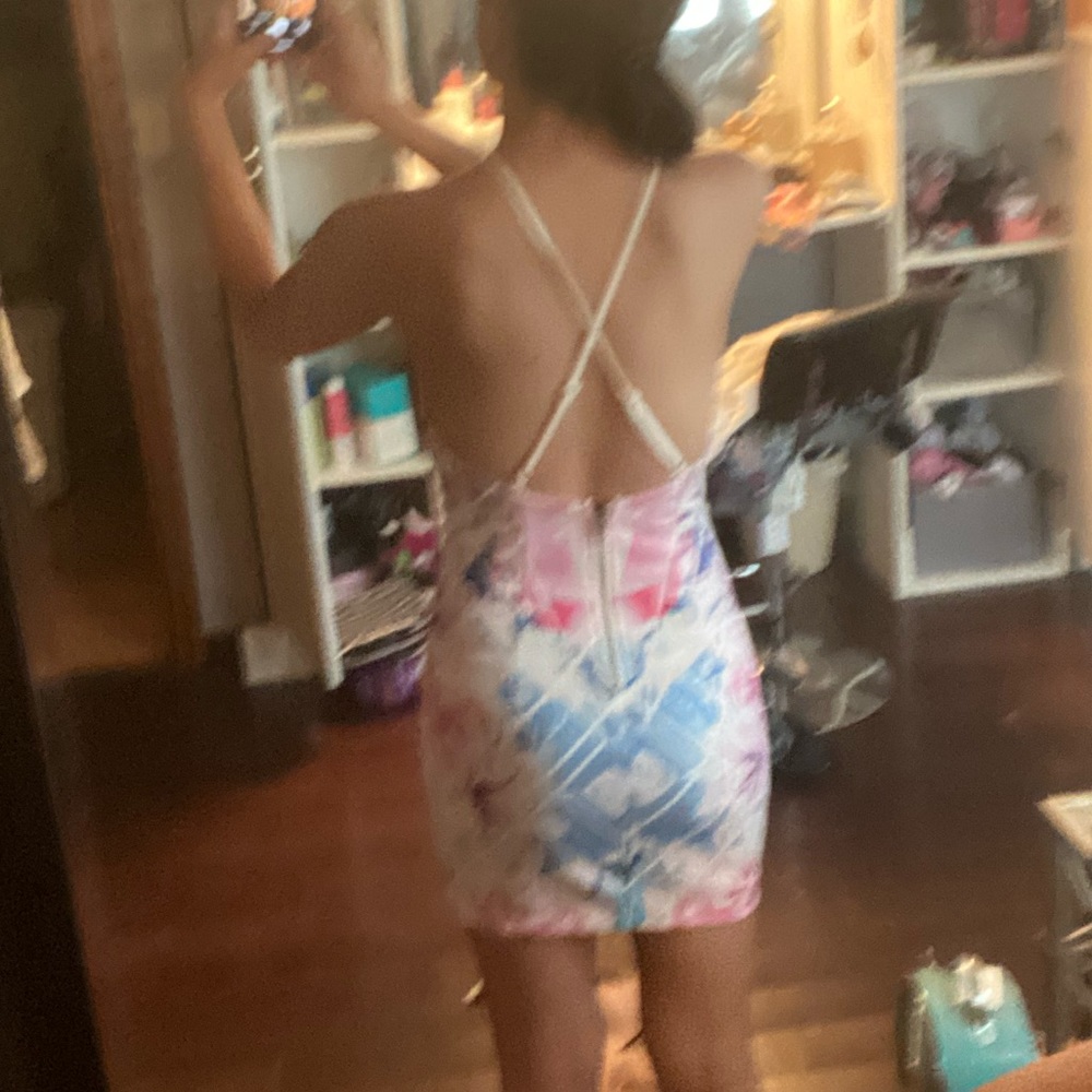 LF Dress - Picture 3 of 3